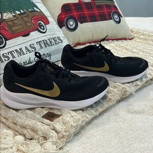 Nike Men's Black and Gold Running Shoes